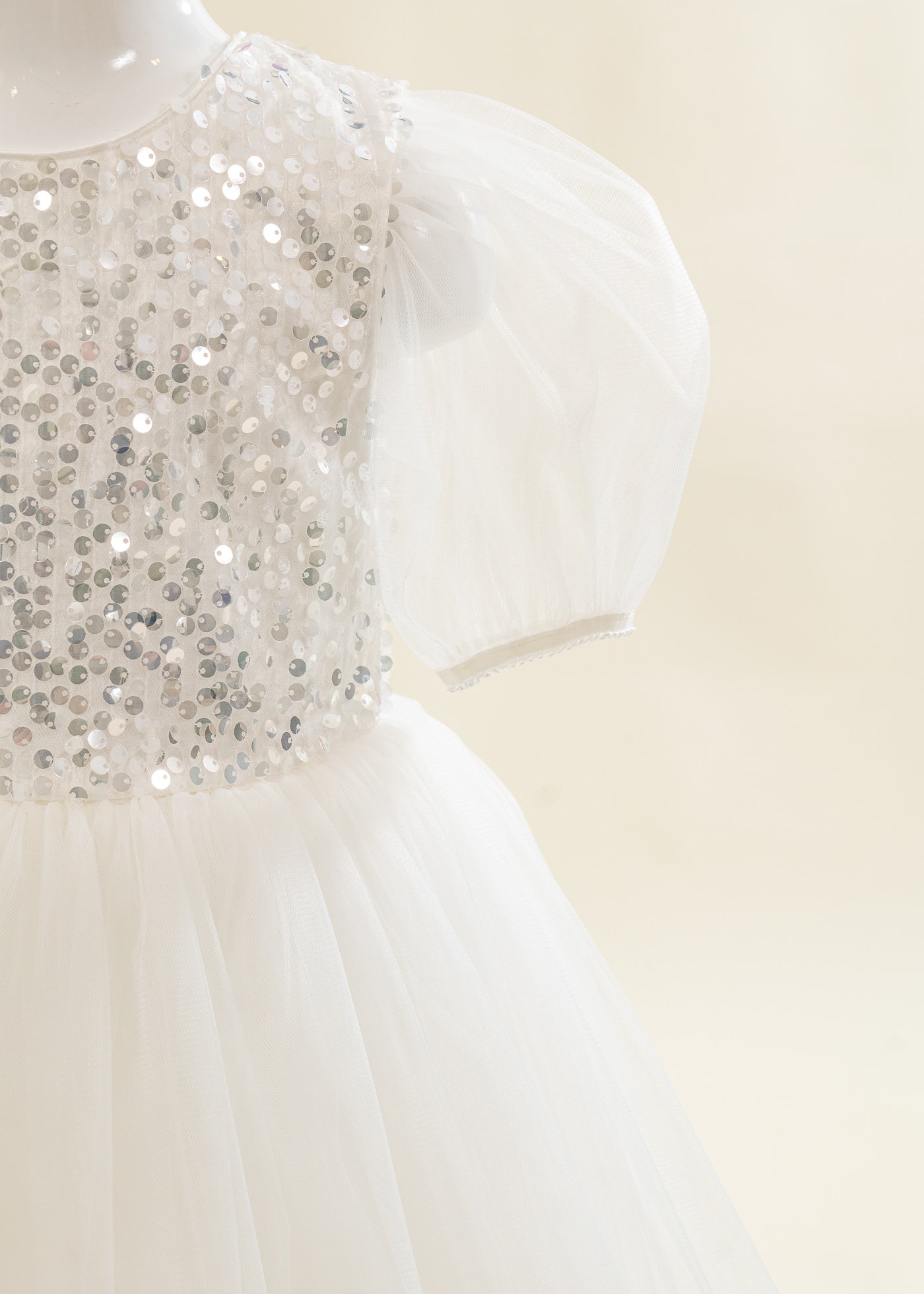 Rochita Fulg De Nea Cu Paiete Argintii Pe Bust AnneBebe