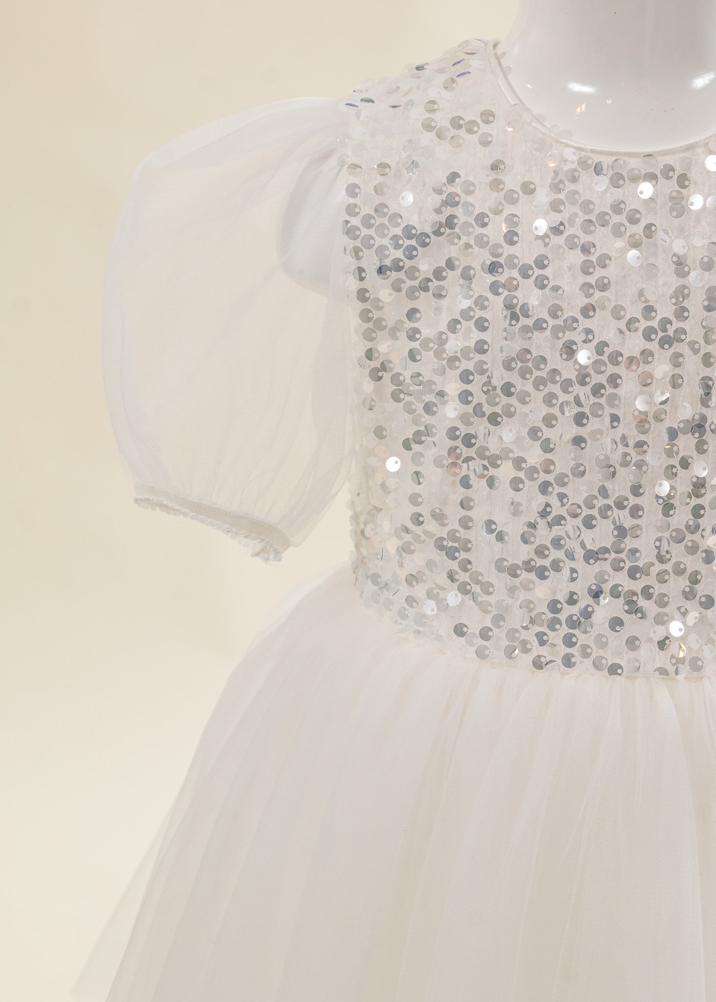 Rochita Fulg De Nea Cu Paiete Argintii Pe Bust AnneBebe