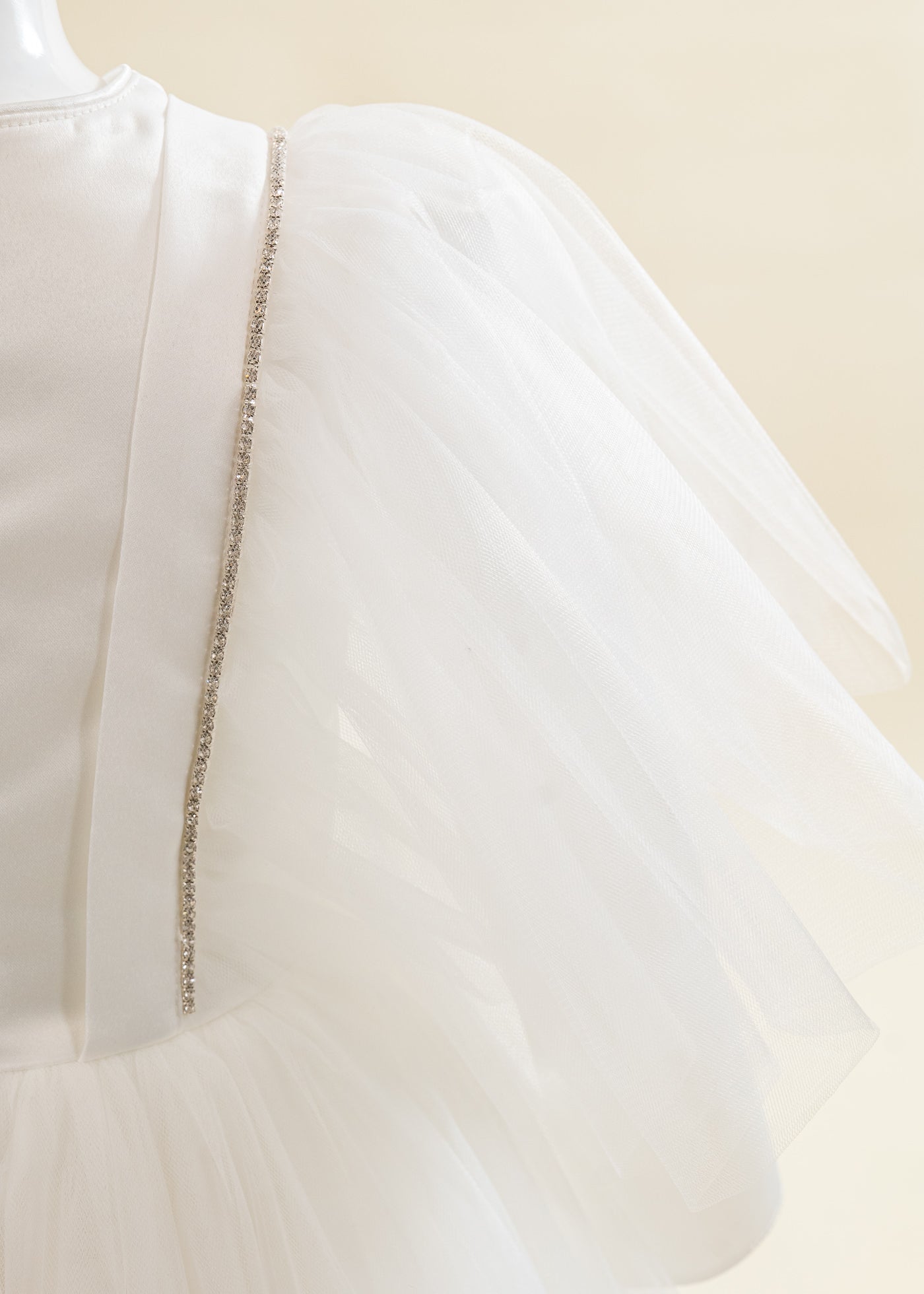 Rochita Crem Volan La Maneca Si Strasuri Argintii AnneBebe