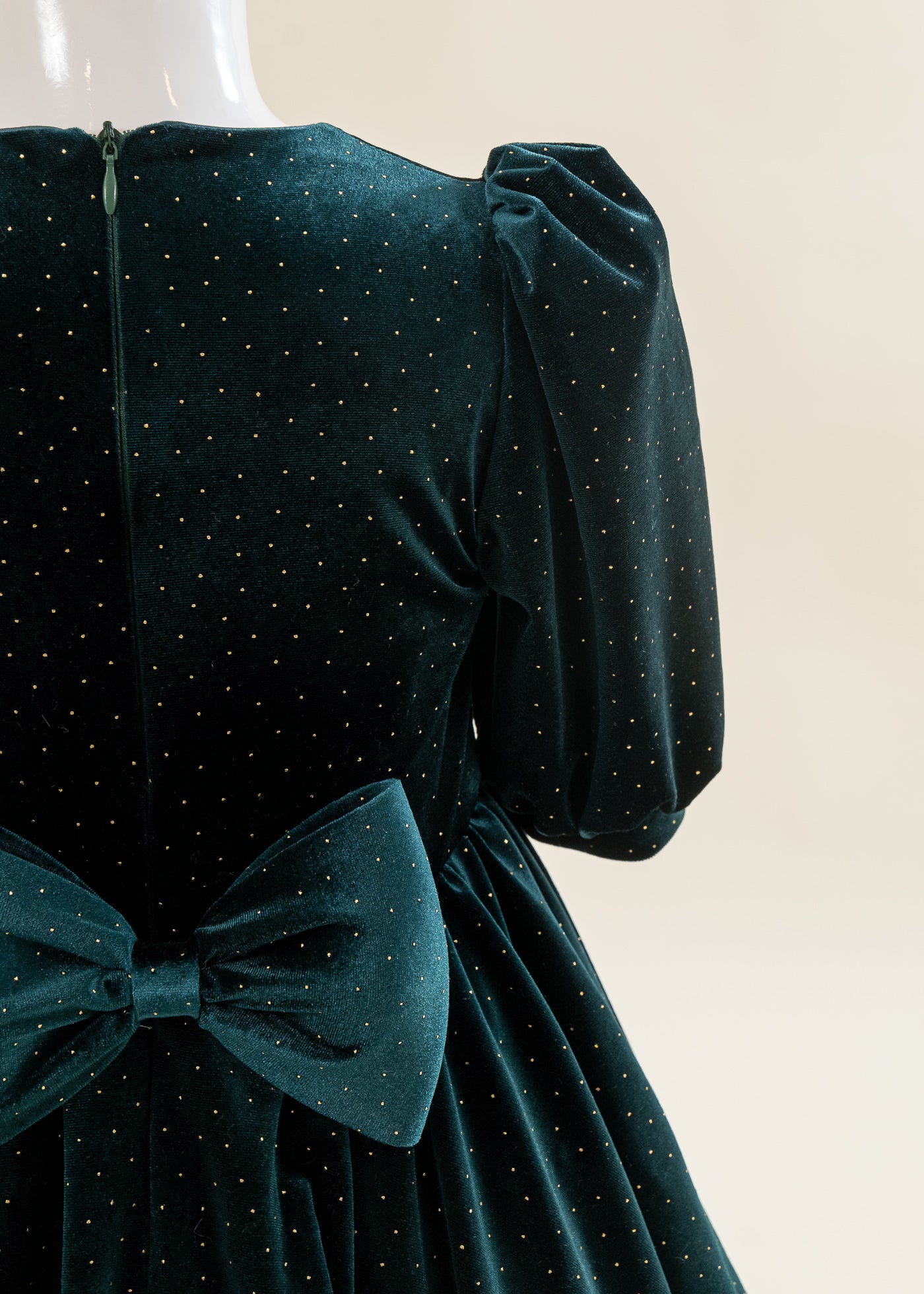 Rochita Catifea Verde Cu Auriu Si Fulgi In Talie AnneBebe