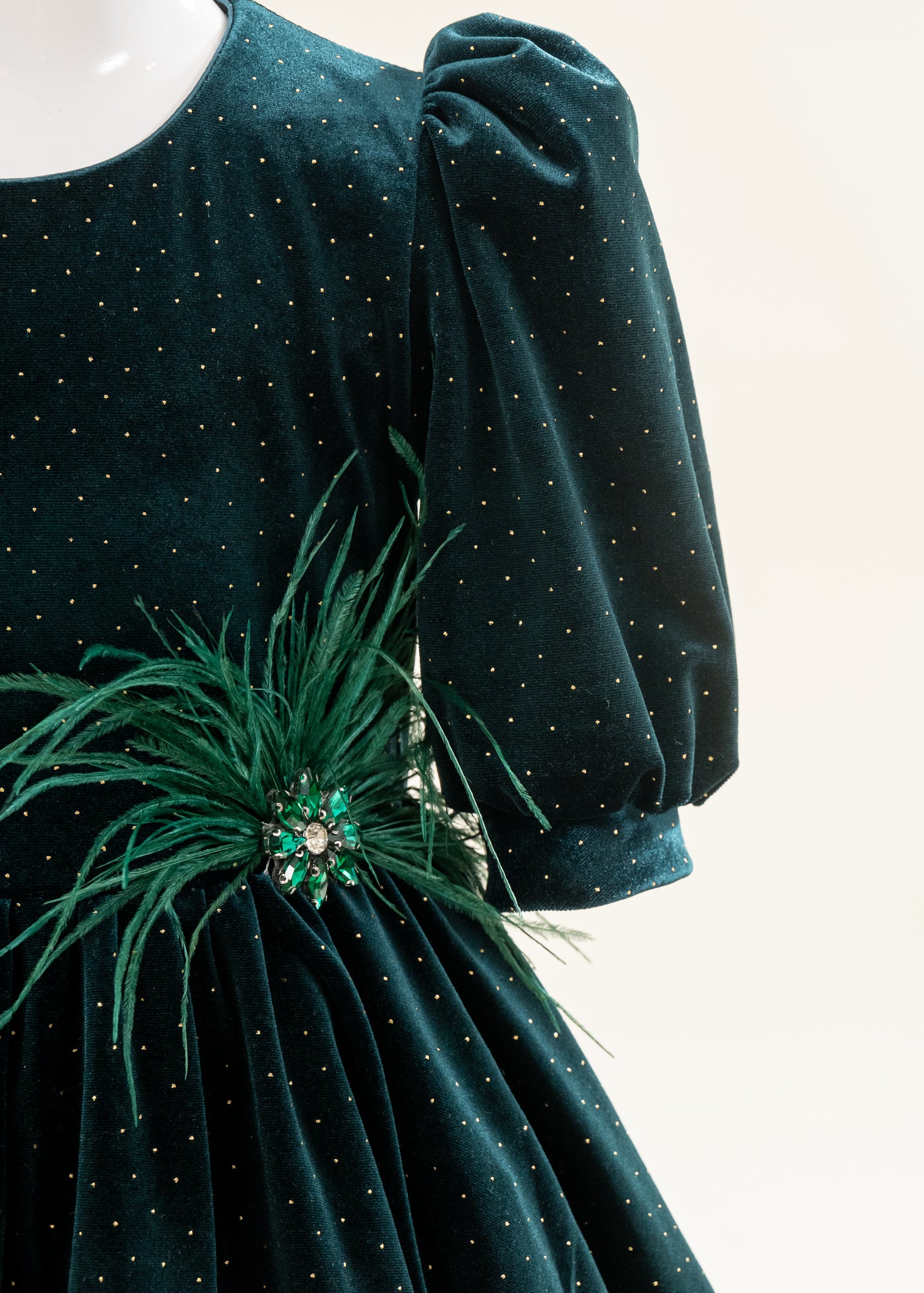 Rochita Catifea Verde Cu Auriu Si Fulgi In Talie AnneBebe