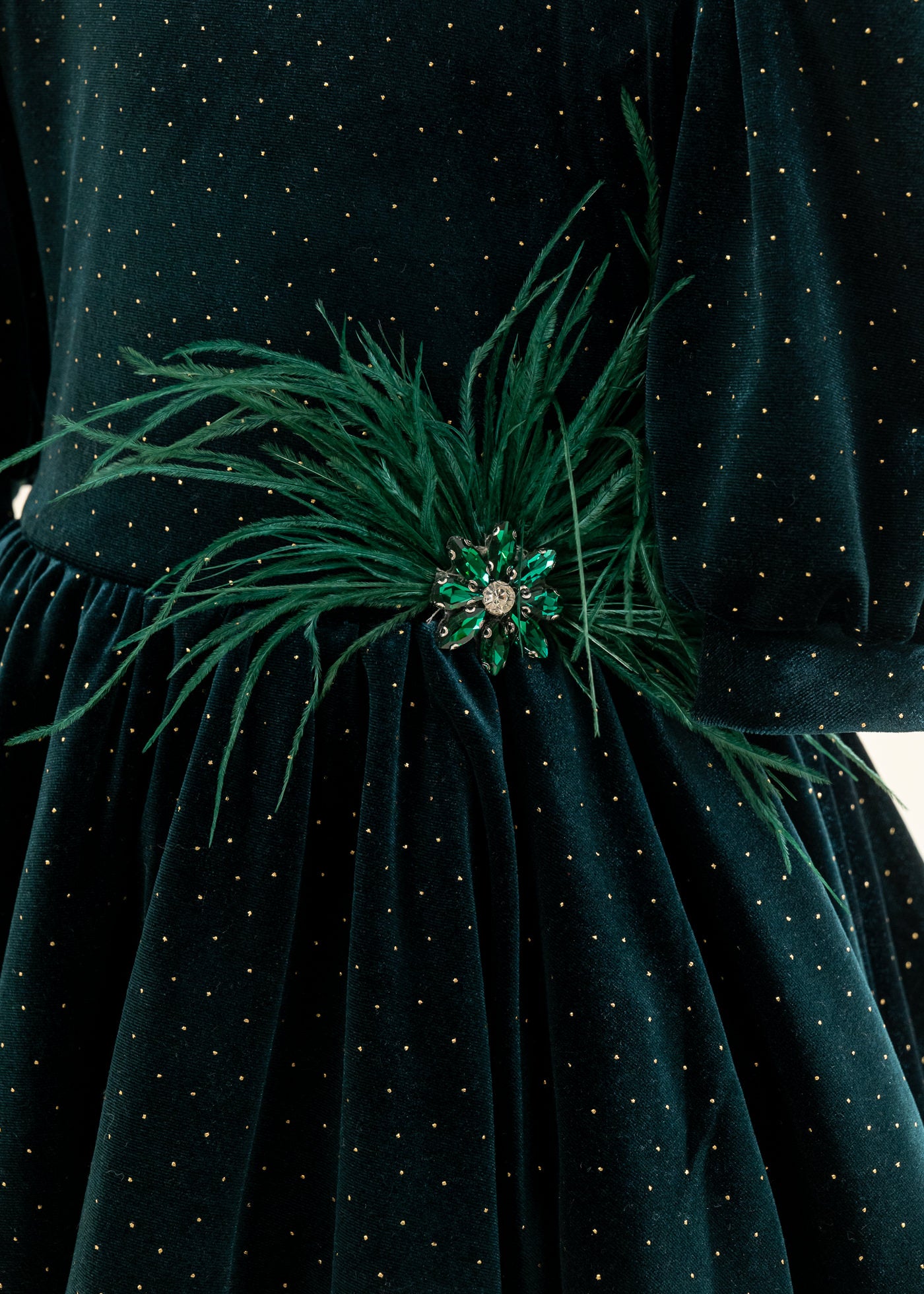 Rochita Catifea Verde Cu Auriu Si Fulgi In Talie AnneBebe