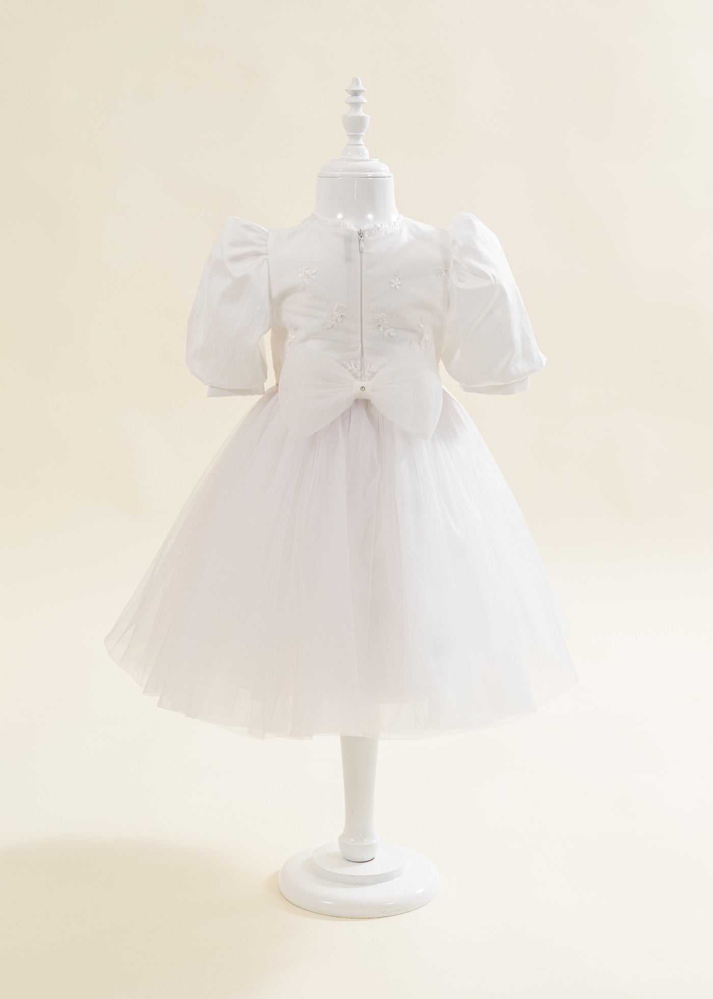 Rochita Alba Bust Dantela Cu Pietricele AnneBebe