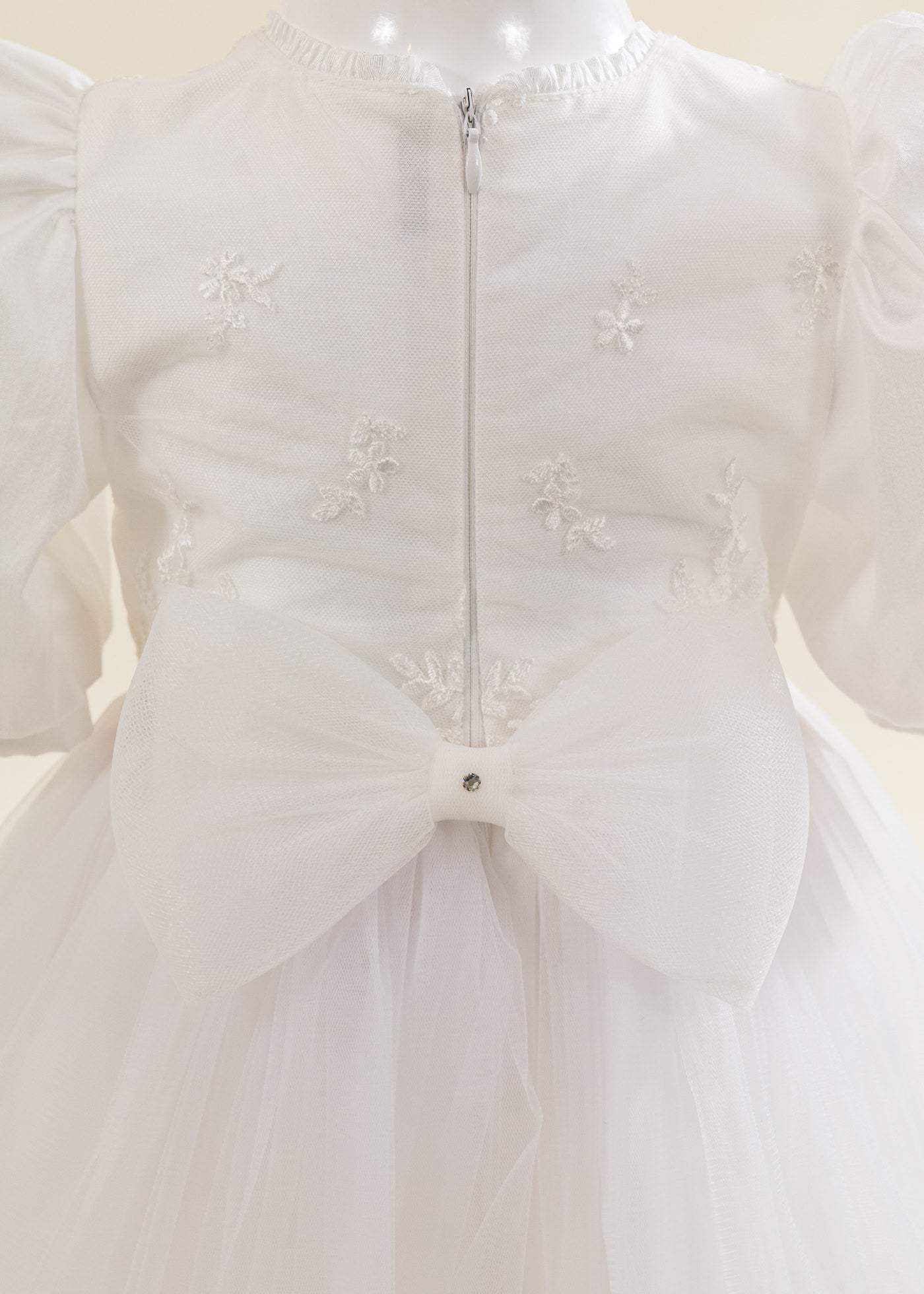 Rochita Alba Bust Dantela Cu Pietricele AnneBebe