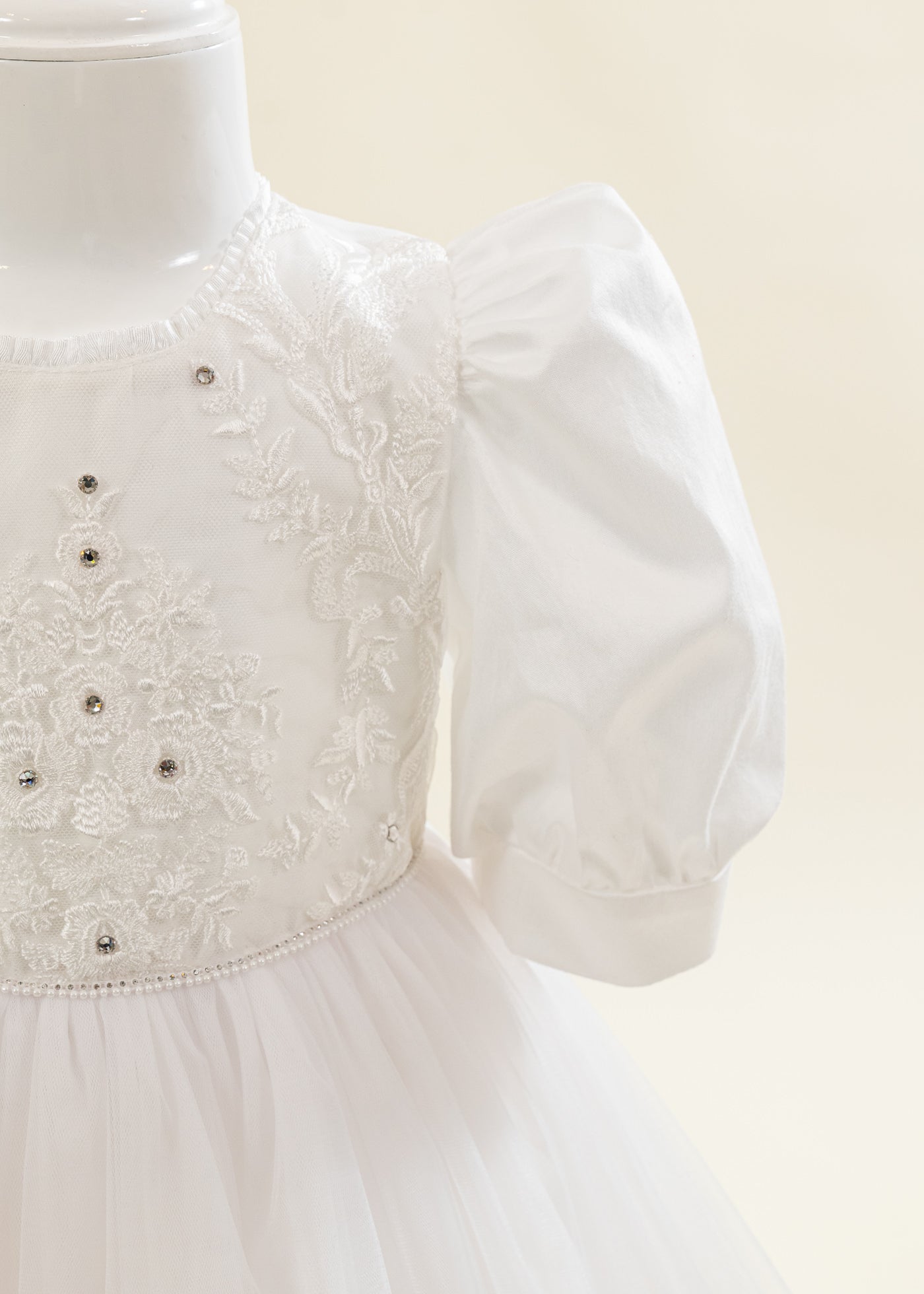 Rochita Alba Bust Dantela Cu Pietricele AnneBebe