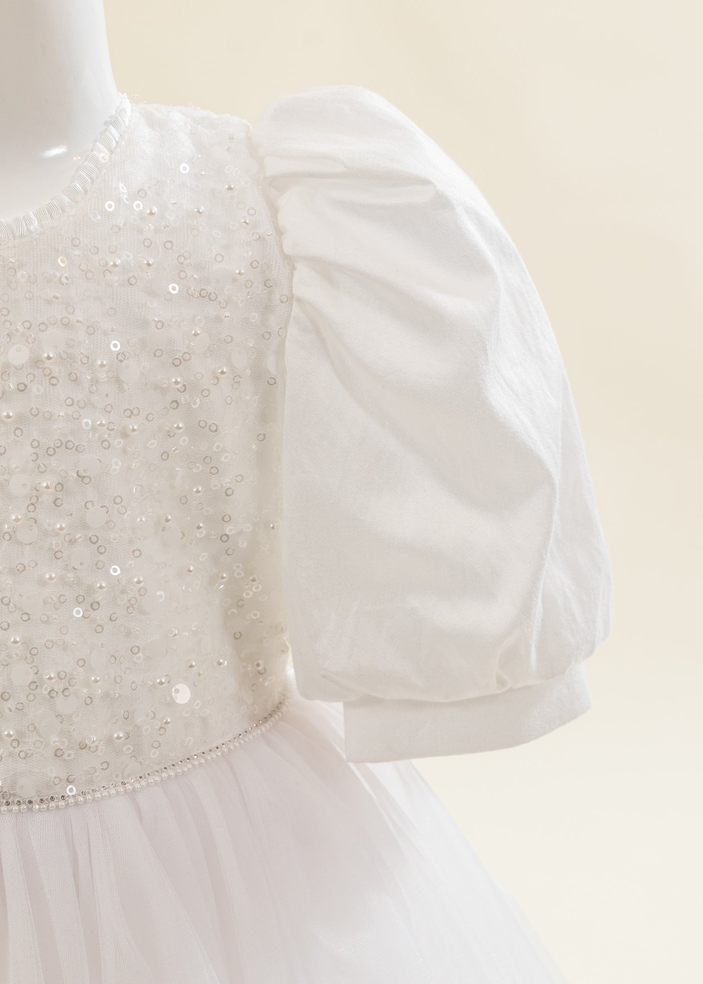 Rochita Alba Bust Paiete Fusta Tull AnneBebe