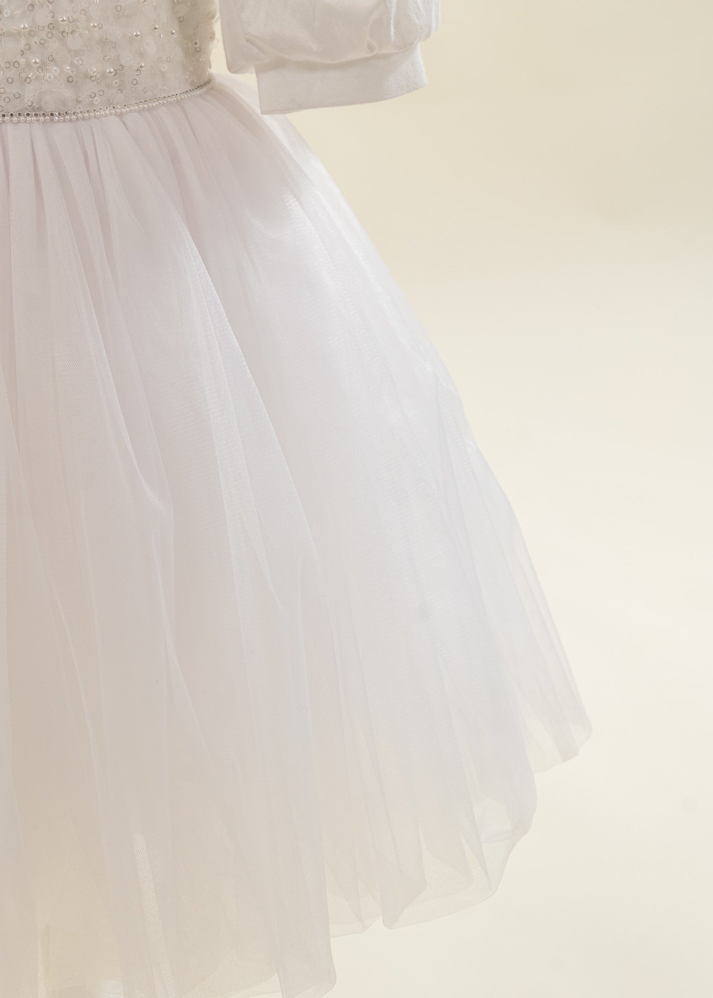 Rochita Alba Bust Paiete Fusta Tull AnneBebe