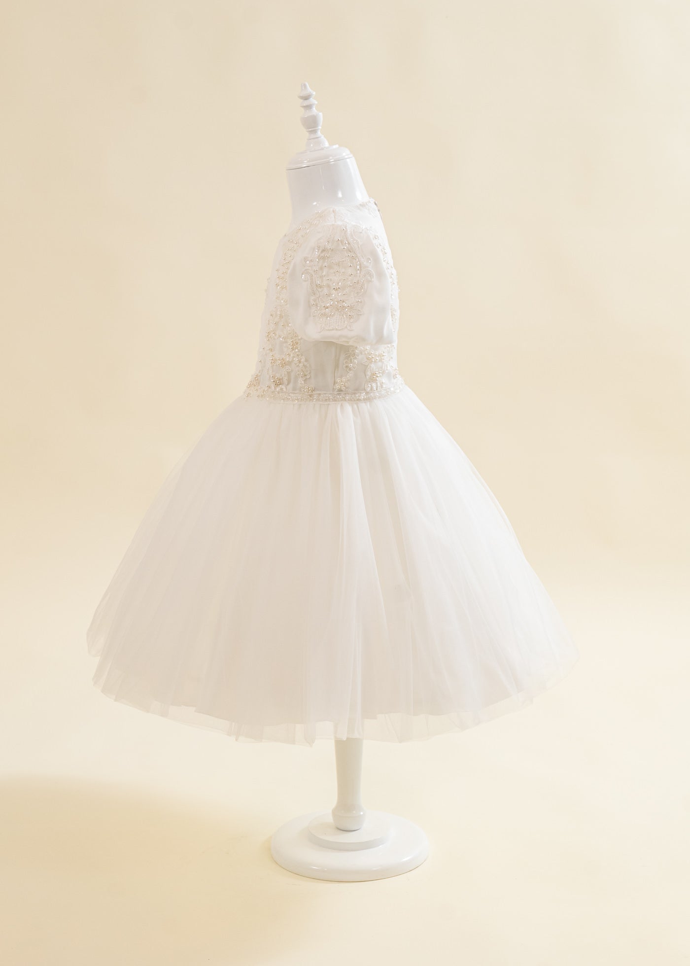 Rochita Crem Cu Trena Bust Dantela Cu Perle AnneBebe