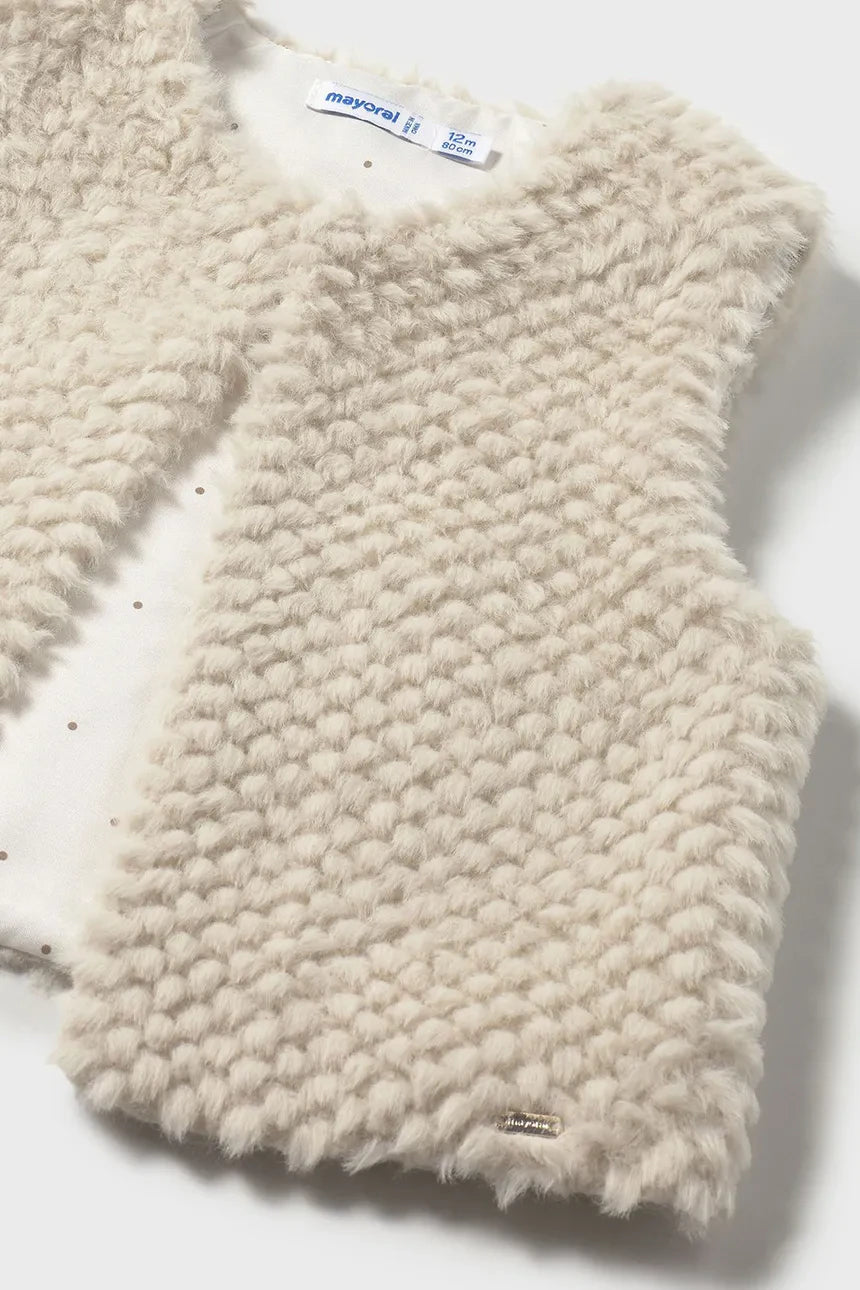 Vesta fetite Pufoasa Crem Bej tip ursulet 2359 Mayoral
