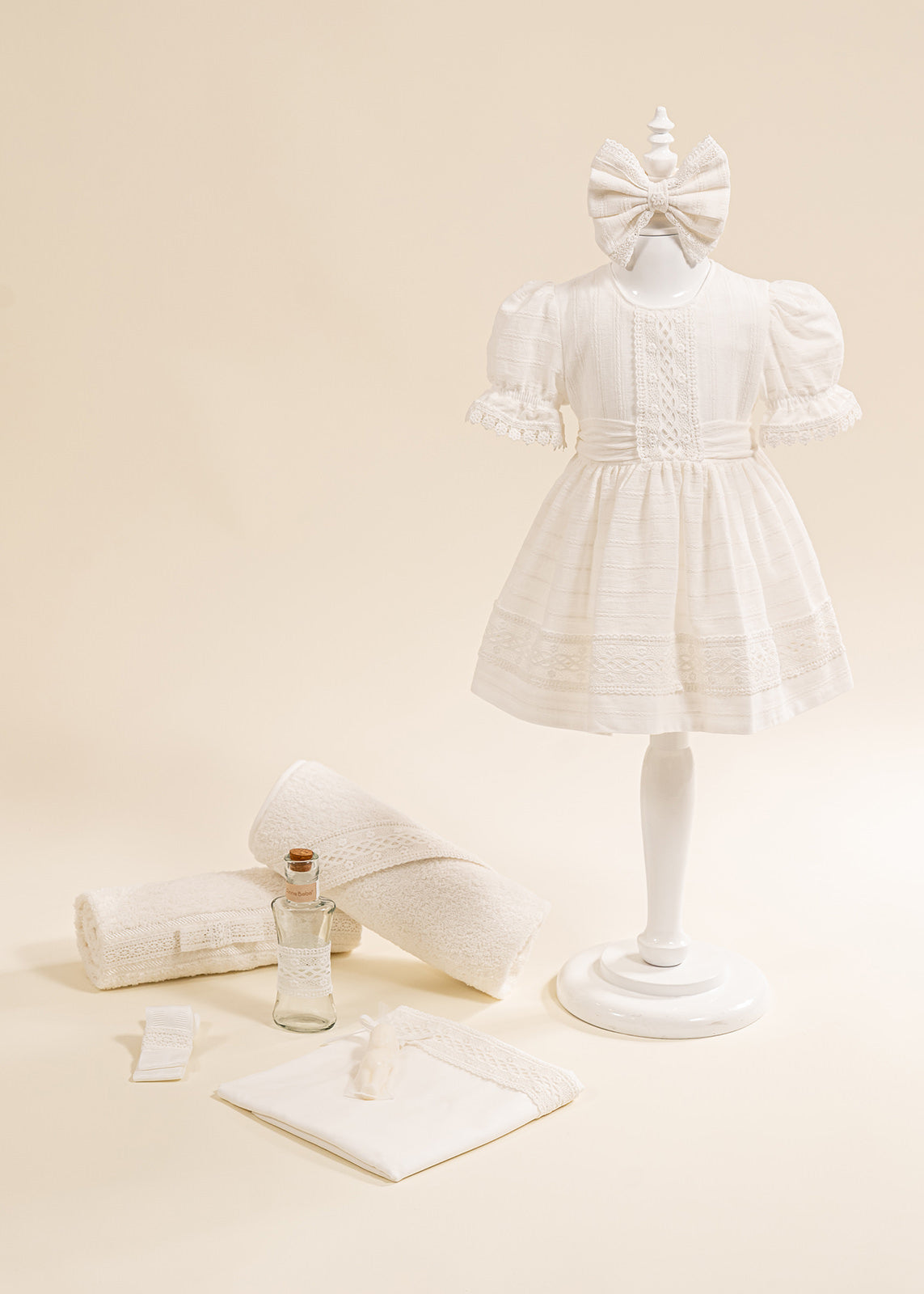 Set Botez Brandusa 2 Piese, Rochie si Trusou Personalizat AnneBebe