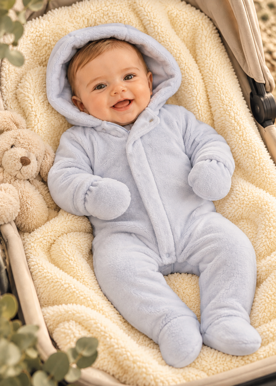 Combinezon Vatuit din Plus Bleu cu Gluga, Fermoar si Manusi pentru Baieti TE2594 – Mell Sweet Baby