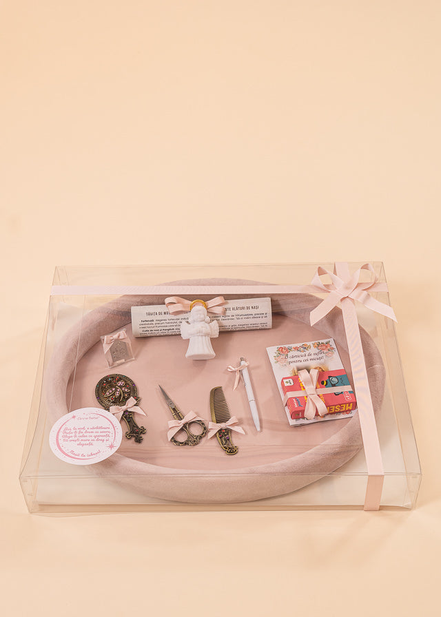 AnneBebe Roz cake-breaking tray set for girls