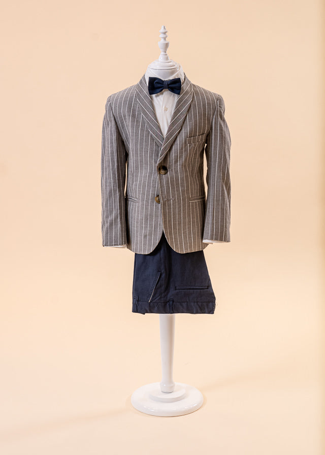 Suit set 4 pieces gray jacket with stripes navy blue pants and bow tie and shirt art 50091