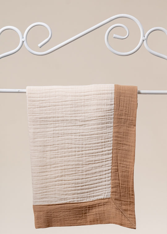 Pled Muselina Cappucino Cu Banda Maro AnneBebe