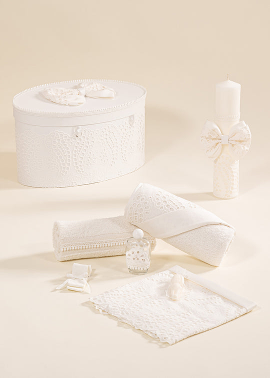 Set Botez Malina Margareta 3 Piese Lumanare Trusou si Cufar Personalizate AnneBebe