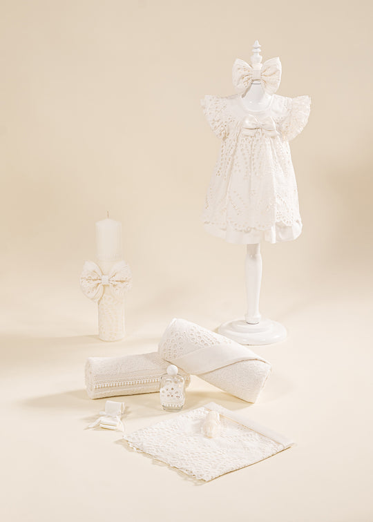 Set Botez Margareta 3 Piese, Rochie, Trusou si Lumanare Personalizat Botez AnneBebe