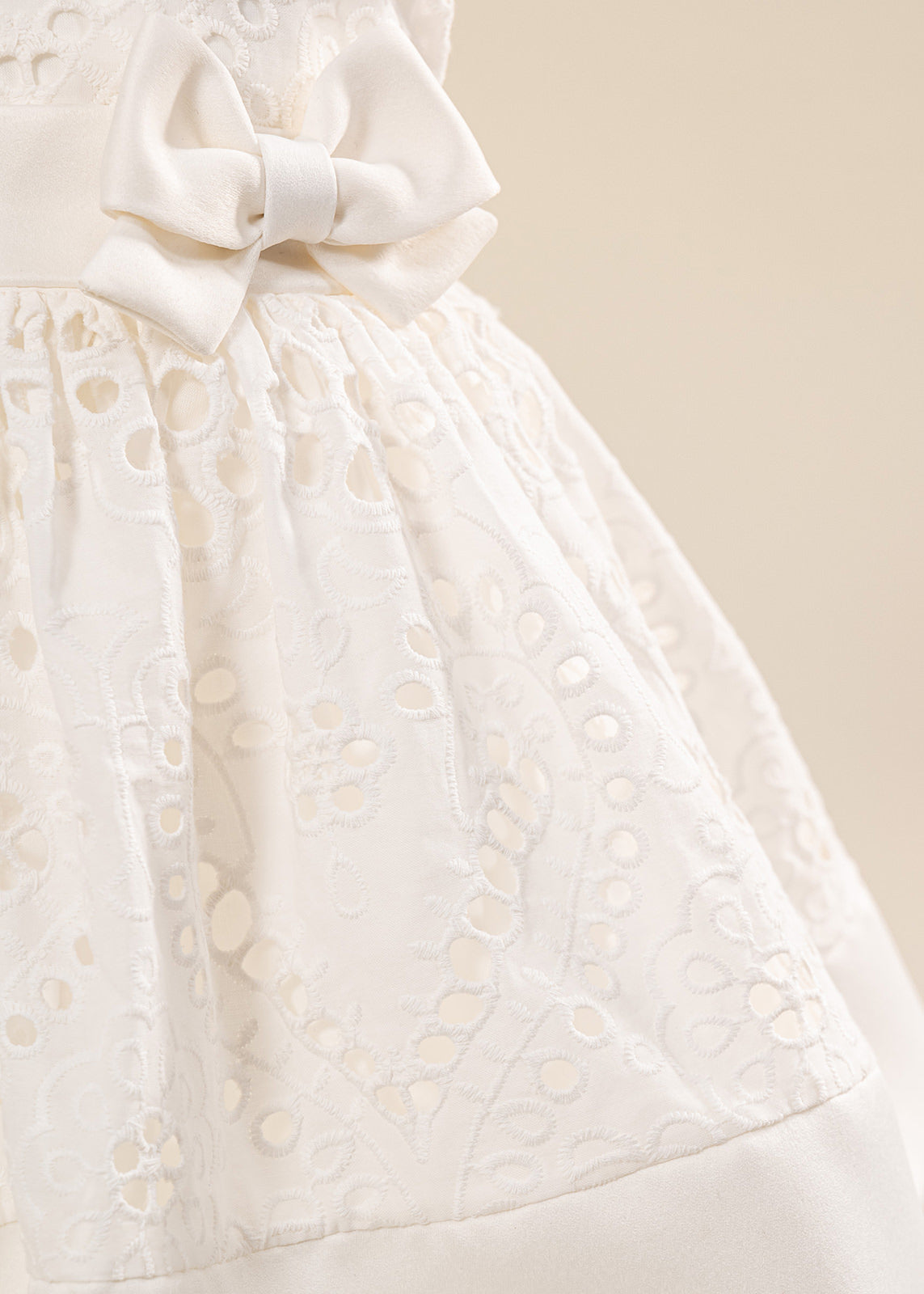 Rochita Malina Crem Broderie AnneBebe