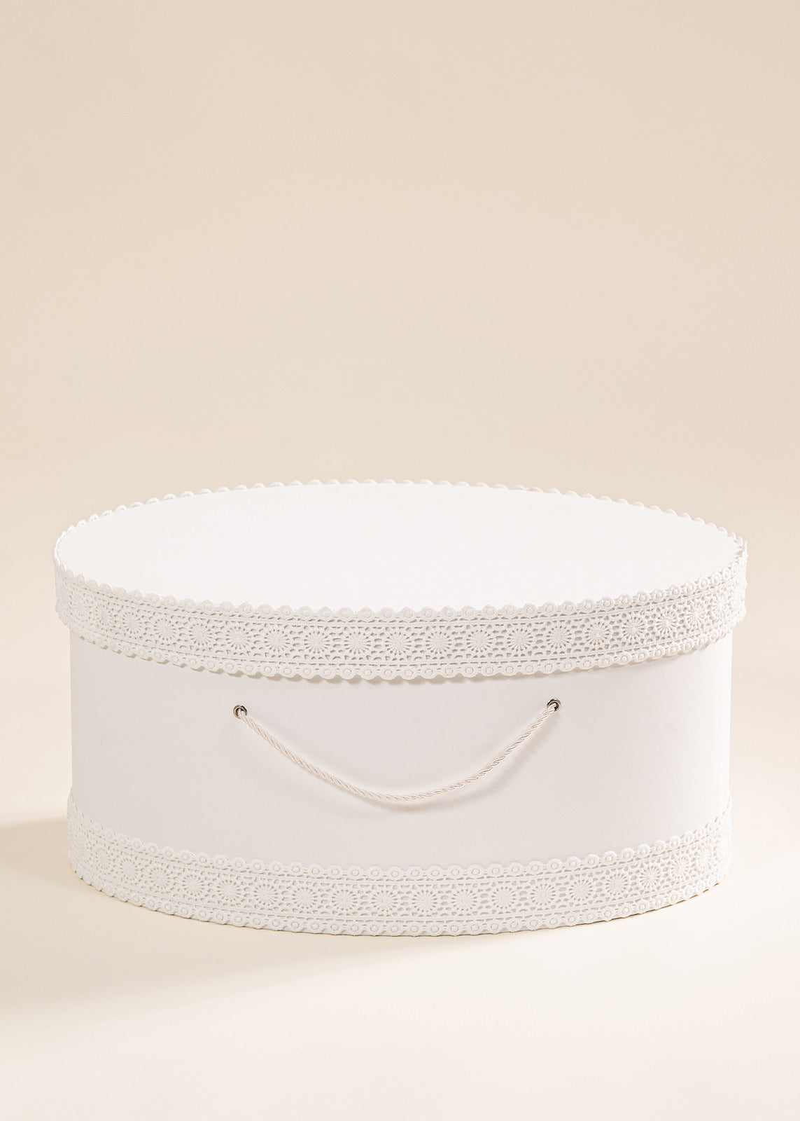 Set Botez Marilena 4 Piese, Rochie, Trusou, Lumanare si Cufar Personalizat Botez AnneBebe