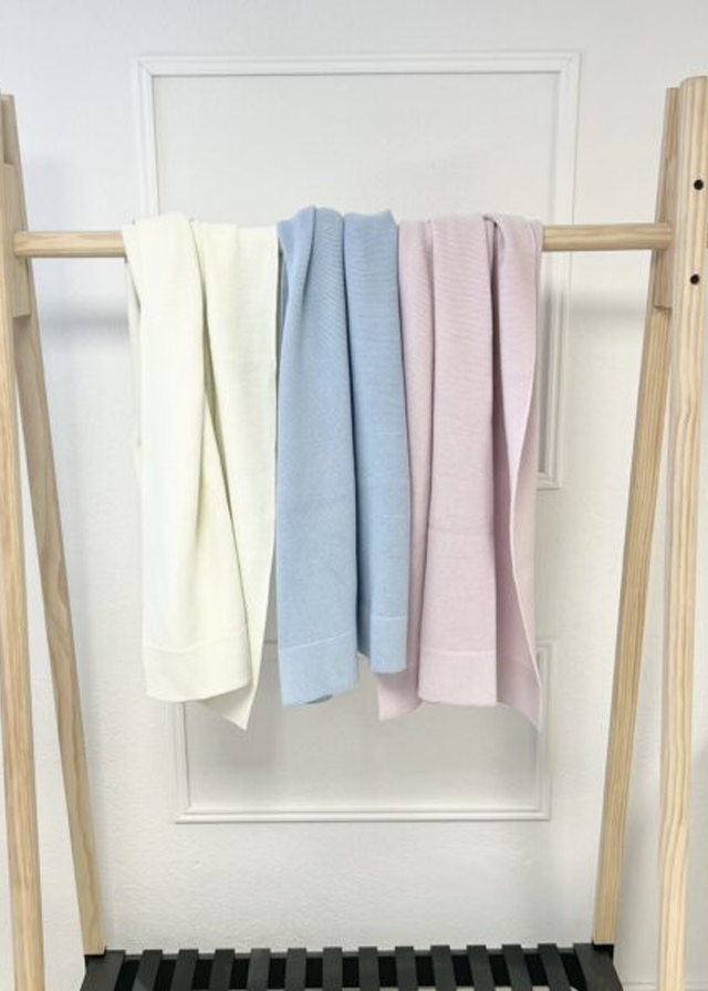 Paturica Tricotata Roz Din Bumbac Cloud 100x80 cm – 1022-3002 Dada&Rocco