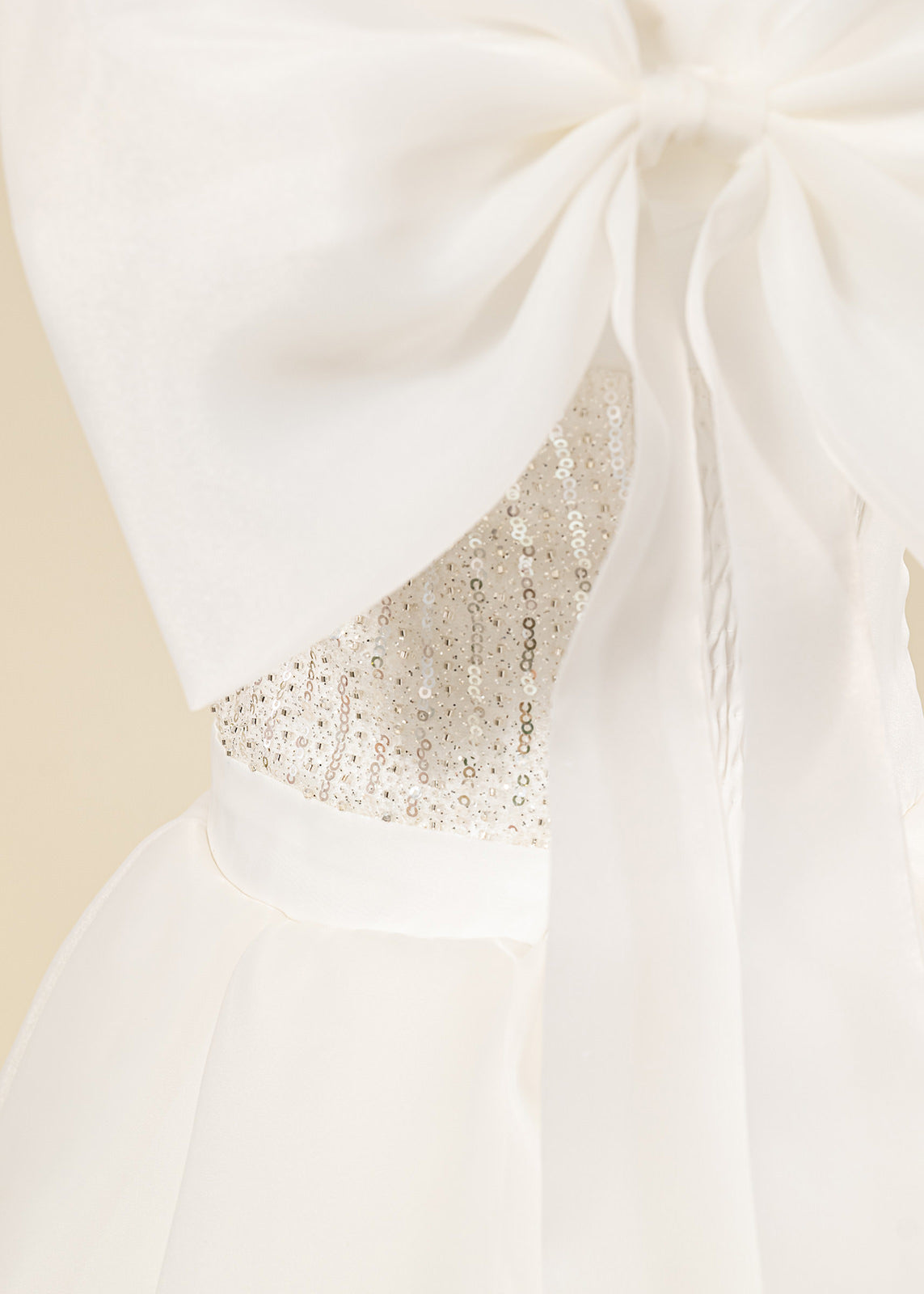Rochie Eleganta pentru Serbare Lunga din Organza Alba cu Paiete in Talie si Funde la Bretele 3-11 Ani 2259 Kanilla
