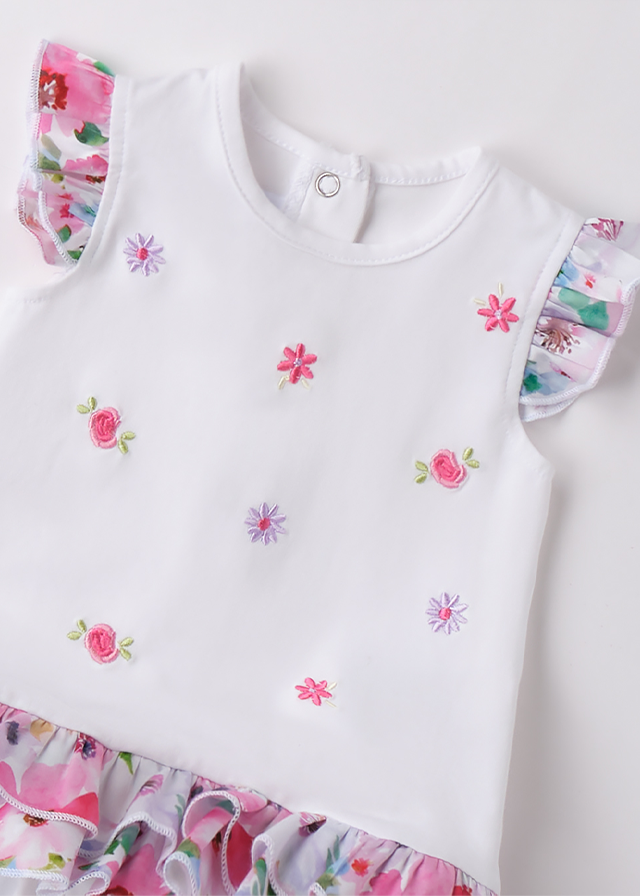 Salopeta Scurta Alba Cu Volane Cu Flori Roz 3B785.00 Minibanda
