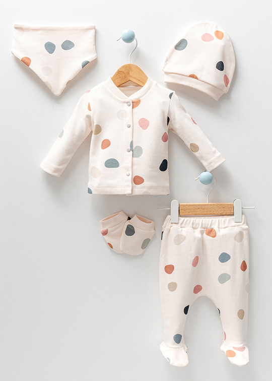 Set Nou Nascuti 5 Piese Casual Baieti Din Bumbac Organic Crem Cu Buline Colorate 5002 Bubbles