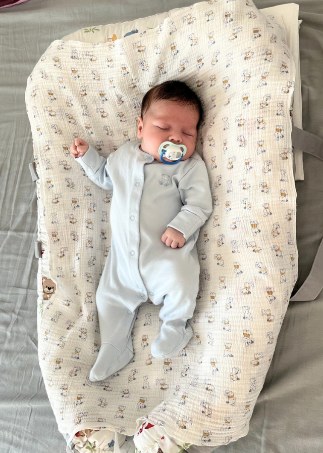 Scutec Textil Bebelusi din Muselina Crem Cu Imprimeu Catelusi AnneBebe