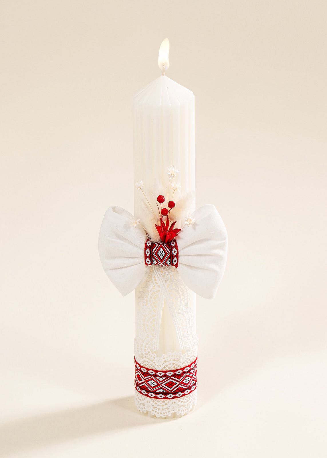 Set Botez Ava 4 Piese, Rochie, Trusou, Lumanare si Cufar Personalizat Botez AnneBebe
