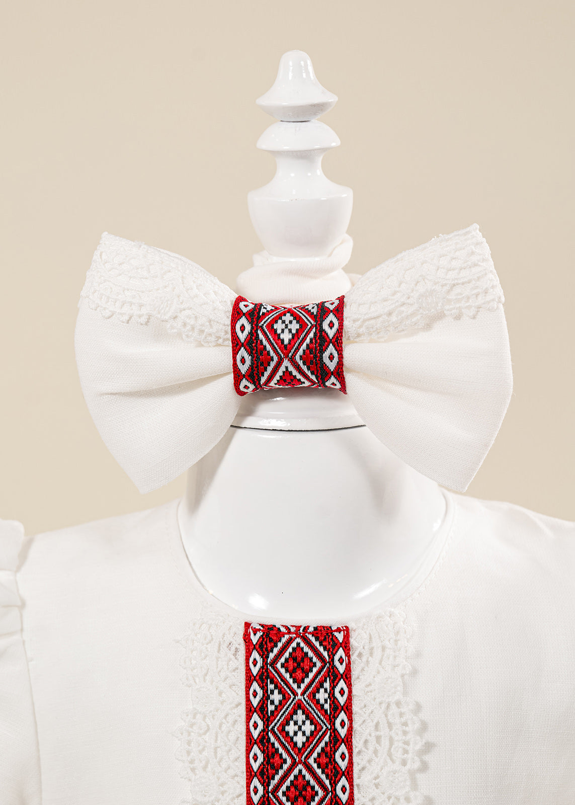 Set Botez Ava 3 Piese  Rochie Trusou si Lumanare Personalizat Botez AnneBebe