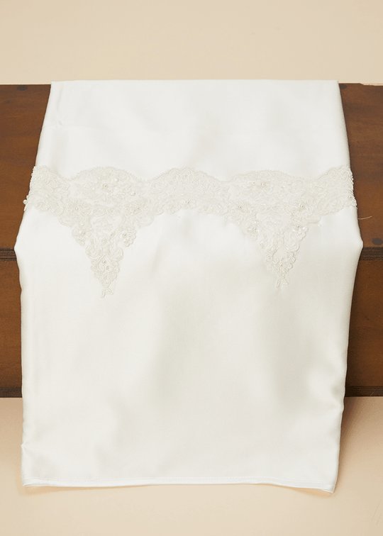 Розкішна кремова мереживна ковдра AnneBebe з перлами 