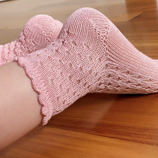 Sosete Roz Pudra Scurte Extrafine Cu Margine Ondulata Fete 3503/4 Condor