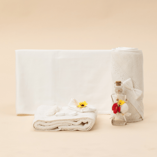 Trusou Antonela Crem Dantela Bumbac Cu Flori Rosi & Galbene Botrez Fetite AnneBebe